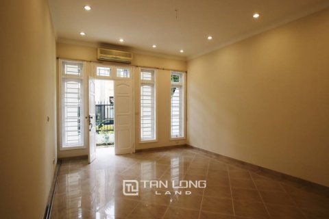 5 bedrooms House in Tay Ho, Ha Noi, No. 2165 3