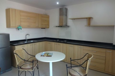 2 bedrooms Apartment in Tay Ho, Ha Noi, No. 5249 5