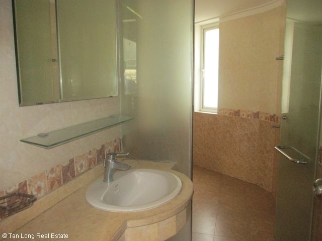500m2 House in Cau Giay, Ha Noi, Vietnam No. 5480