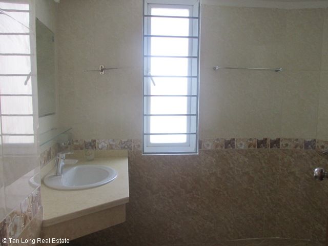 500m2 House in Cau Giay, Ha Noi, Vietnam No. 5480