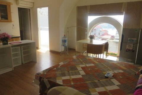 1 bedroom Apartment in Dong Da, Ha Noi, No. 5484 2