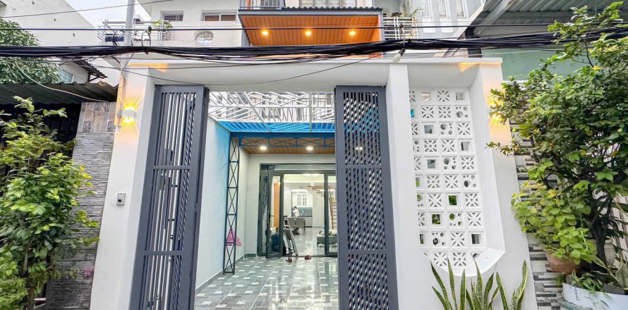 Studio Townhouse in District 7, Ho Chi Minh,  No. 25227