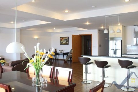 3 bedrooms Apartment in Tay Ho, Ha Noi,  No. 19830 8