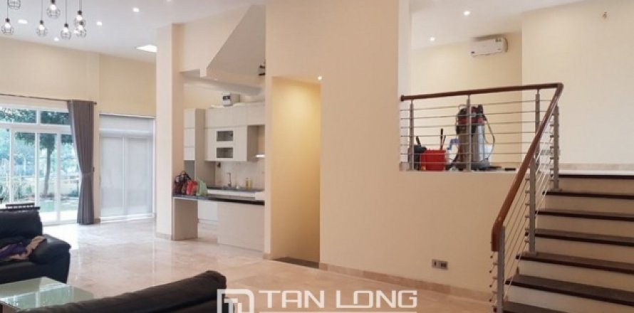 5 bedrooms Villa in Tay Ho, Ha Noi, No. 3179