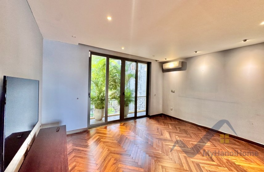 4 bedrooms Villa in Tay Ho, Ha Noi, Vietnam No. 30226