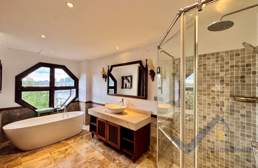 4 bedrooms Villa in Tay Ho, Ha Noi, Vietnam No. 30226