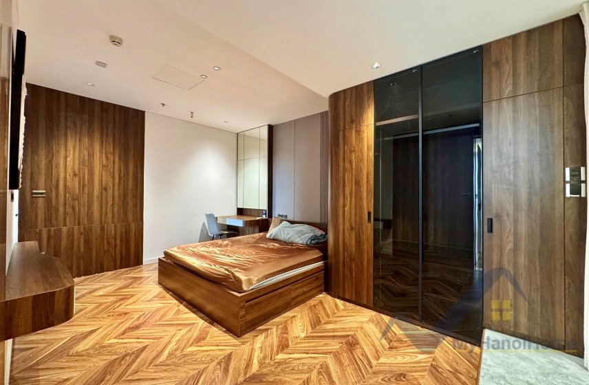 3 bedrooms Apartment in Long Bien, Ha Noi, Vietnam No. 30225