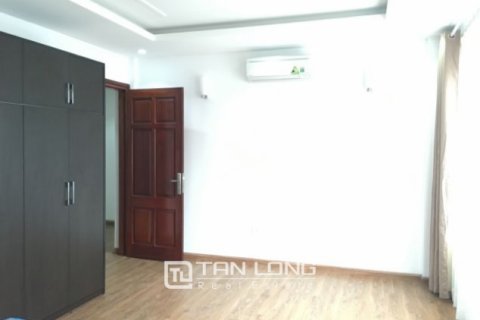 Квартира с 3 спальнями в Тэйхо, Ханой , № 4733