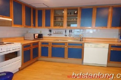 3 bedrooms Apartment in Dong Da, Ha Noi,  No. 8685 2