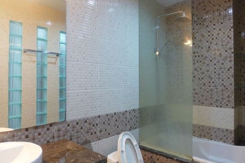 1 bedroom Apartment in Tay Ho, Ha Noi, No. 5884 4