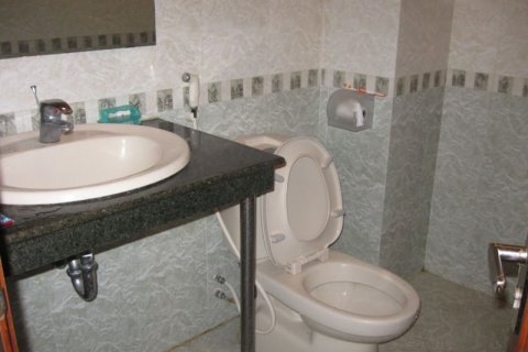 Дом с 6 спальнями в Бадинь, Ханой , № 5878 7