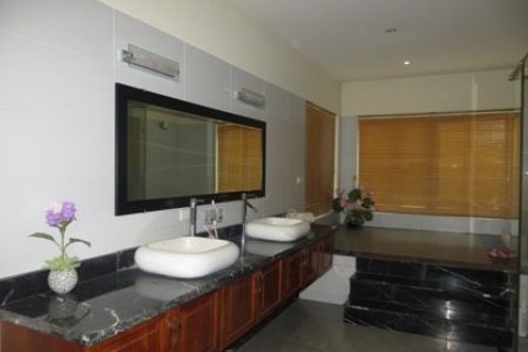 3 bedrooms Villa in Long Bien, Ha Noi, No. 5881 11
