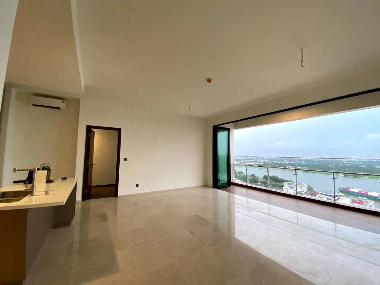 4 bedrooms Condo in Thu Duc, Ho Chi Minh, Vietnam No. 17881