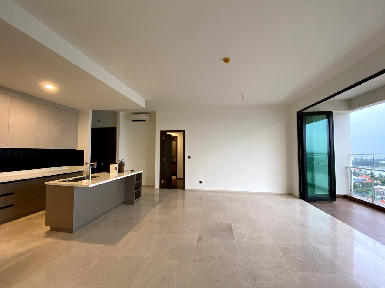 4 bedrooms Condo in Thu Duc, Ho Chi Minh, Vietnam No. 17881