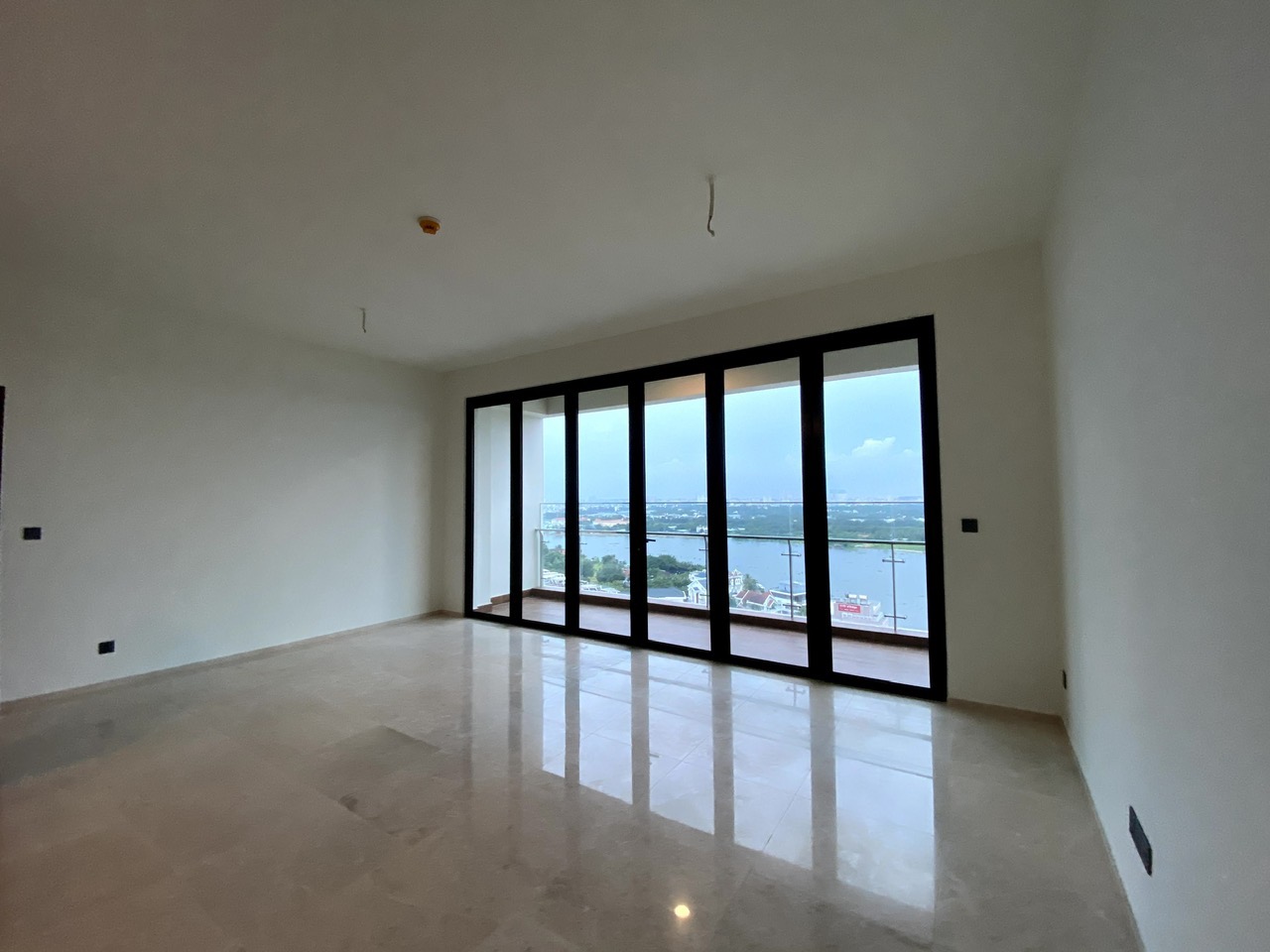 4 bedrooms Condo in Thu Duc, Ho Chi Minh, Vietnam No. 17881