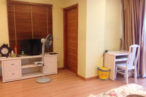 2 bedrooms Apartment in Long Bien, Ha Noi, No. 6940 2