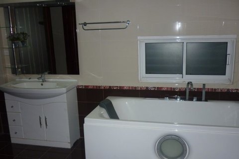 3 bedrooms Villa in Nam Tu Liem, Ha Noi,  No. 5395 9
