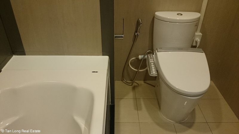 Квартира с 2 спальнями в Бадинь, Ханой, Вьетнам № 3679