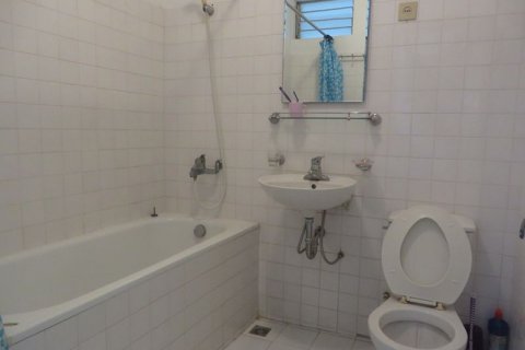 Дом с 4 спальнями в Бадинь, Ханой , № 5877 10