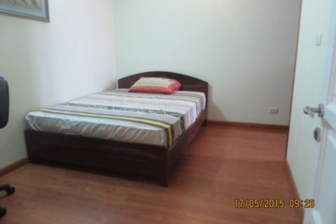 3 bedrooms Apartment in Tay Ho, Ha Noi, No. 5872 8