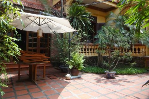 4 bedrooms House in Tay Ho, Ha Noi, No. 5036 5