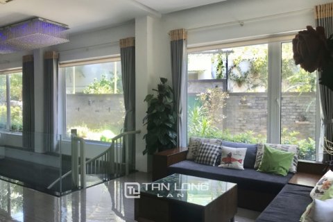 3 bedrooms Villa in Long Bien, Ha Noi, No. 2466 8