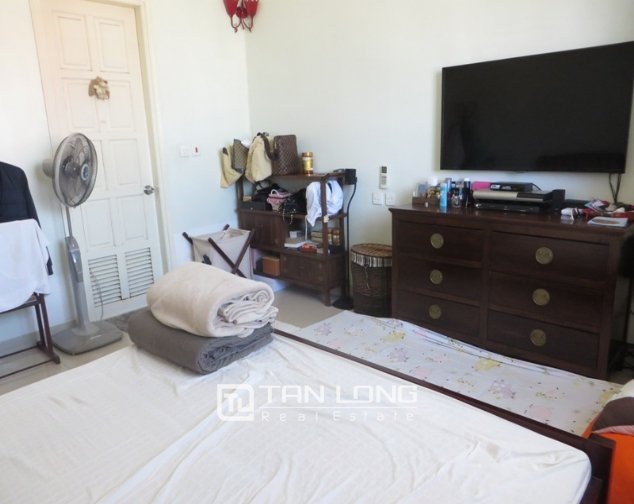 200m2 Apartment in Tay Ho, Ha Noi, Vietnam No. 1864