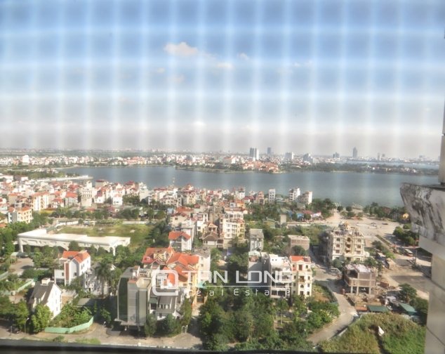 200m2 Apartment in Tay Ho, Ha Noi, Vietnam No. 1864