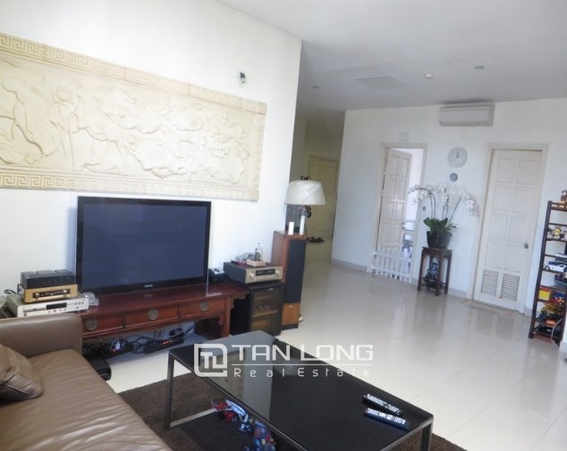 200m2 Apartment in Tay Ho, Ha Noi, Vietnam No. 1864