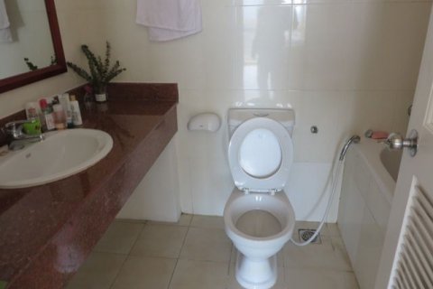 Квартира с 3 спальнями в Тэйхо, Ханой , № 5939 9