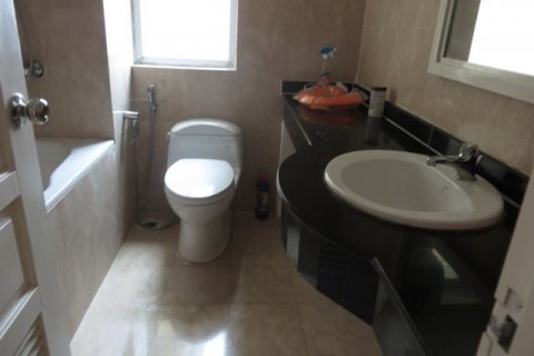 Квартира с 3 спальнями в Тэйхо, Ханой ,  № 6647 9