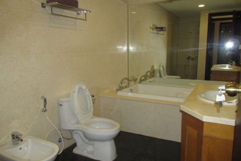 Квартира с 3 спальнями в Тханьсуан, Ханой ,  № 7049 8