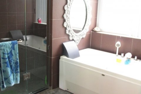 5 bedrooms Villa in Long Bien, Ha Noi,  No. 5657 25