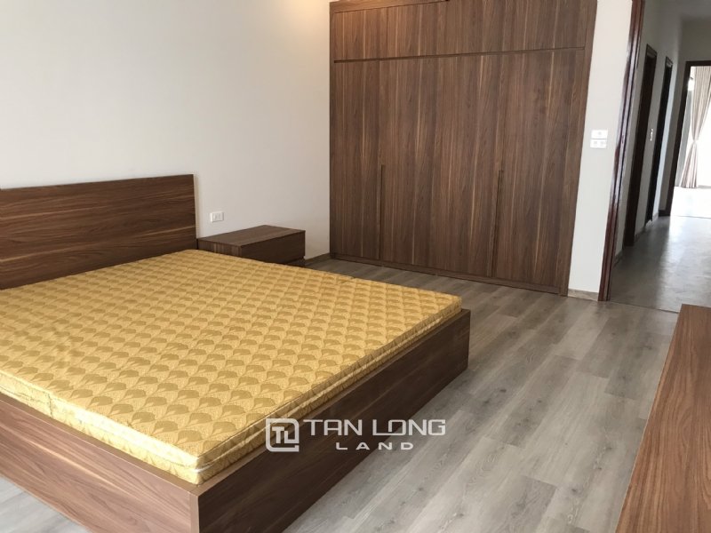 5 bedrooms Villa in Long Bien, Ha Noi, Vietnam No. 2447