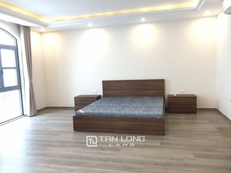 5 bedrooms Villa in Long Bien, Ha Noi, Vietnam No. 2447