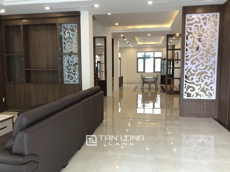 5 bedrooms Villa in Long Bien, Ha Noi, Vietnam No. 2447