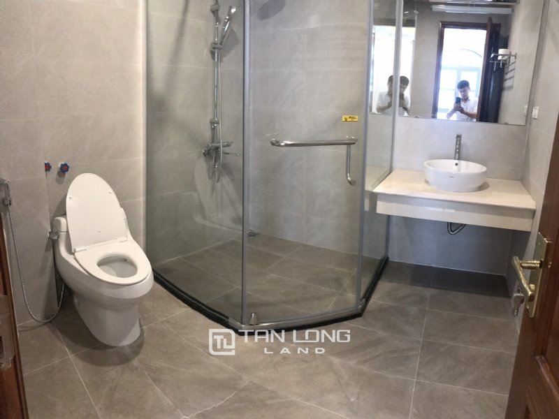 5 bedrooms Villa in Long Bien, Ha Noi, Vietnam No. 2447