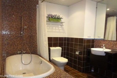 Квартира с 3 спальнями в Тэйхо, Ханой , № 6850 6