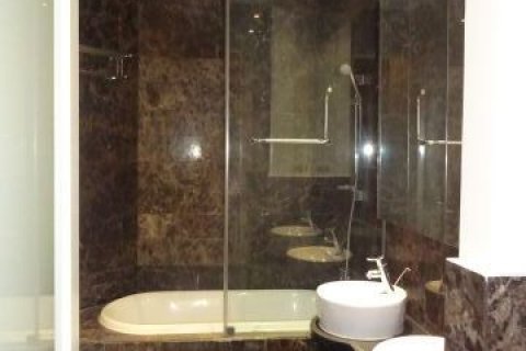 Квартира с 3 спальнями в Тэйхо, Ханой , № 6850 11