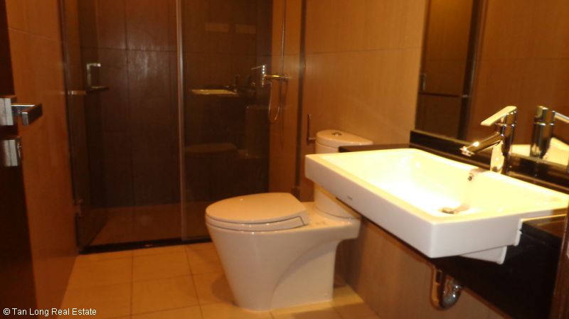 Квартира с 3 спальнями в Бадинь, Ханой, Вьетнам № 6855
