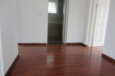 4 bedrooms Villa in Tay Ho, Ha Noi, No. 5721