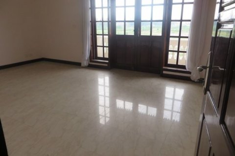 5 bedrooms Villa in Tay Ho, Ha Noi, No. 5722