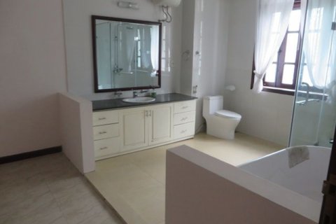 5 bedrooms Villa in Tay Ho, Ha Noi,  No. 5722 17