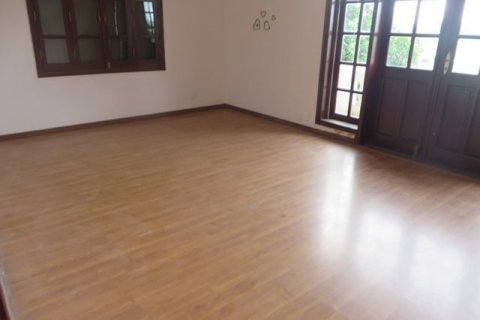 5 bedrooms Villa in Tay Ho, Ha Noi,  No. 5722 14