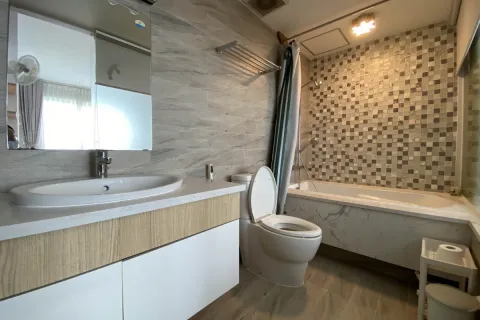 Квартира с 2 спальнями в Тхудык, Хошимин , № 27177 3