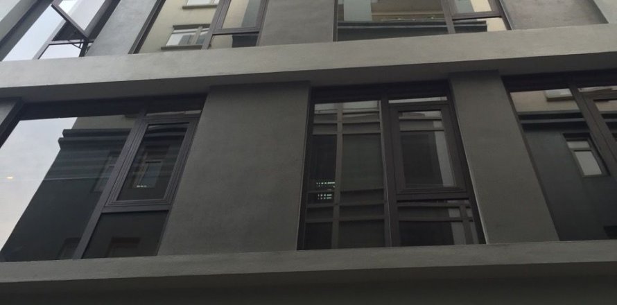 Квартира с 1 спальней в Бадинь, Ханой , № 5427