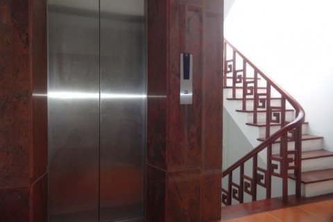 Квартира с 2 спальнями в Бадинь, Ханой ,  № 5428