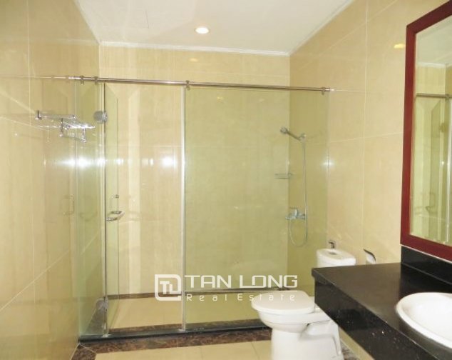 4 bedrooms Villa in Long Bien, Ha Noi, Vietnam No. 4783