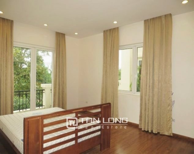 4 bedrooms Villa in Long Bien, Ha Noi, Vietnam No. 4783