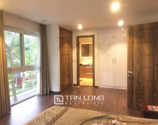 4 bedrooms Villa in Long Bien, Ha Noi, Vietnam No. 4782